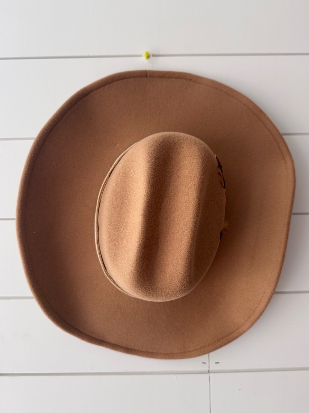 FRYE Western Hat with Feather Detail - Picture 2 of 8